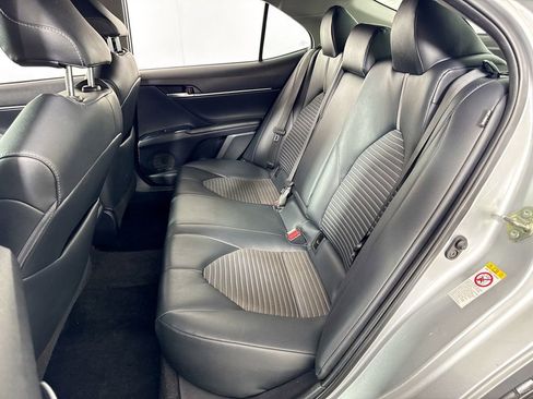 Used 2018 Toyota Camry SE w/ Protection Package (Q2) image 24