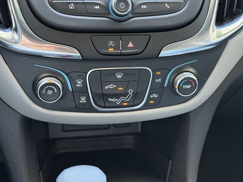 Used 2024 Chevrolet Equinox LS FWD image 26