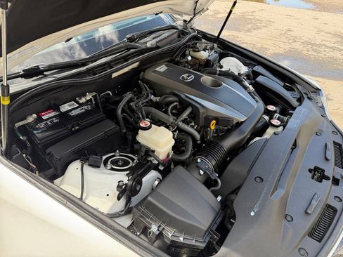 Used 2020 Lexus IS 300 w/ Accessory Package RWD image 33