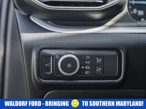 Used 2022 Ford Explorer XLT w/ Equipment Group 202A image 45