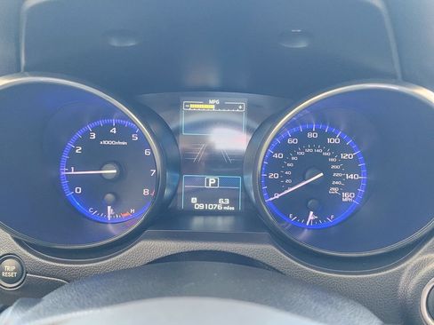 Used 2017 Subaru Outback 3.6R Touring w/ Popular Package #5A AWD/4WD image 22