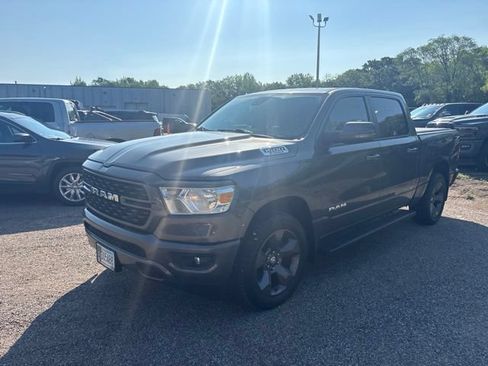 Used 2023 RAM 1500 Big Horn AWD/4WD image 3