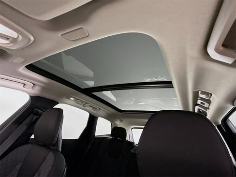 Used 2025 Volvo XC60 B5 Core w/ Protection Package Premier image 22