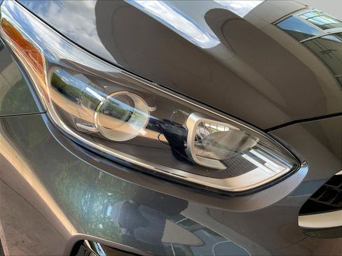 Used 2021 Kia Forte LXS FWD image 28