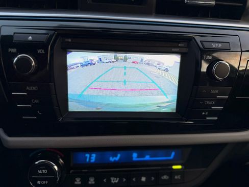 Used 2016 Toyota Corolla LE image 28