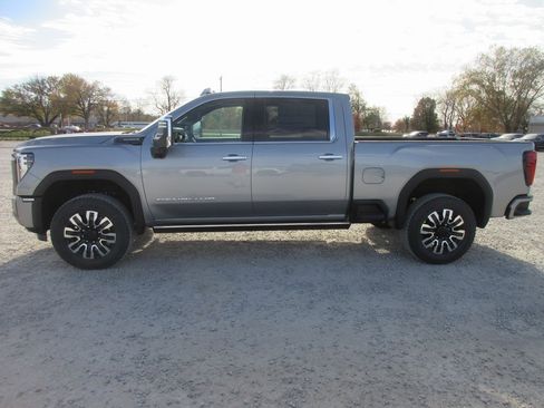 New 2026 GMC Sierra 2500 Denali Ultimate image 10
