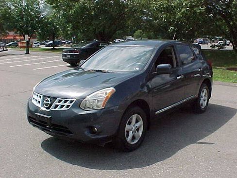 Used 2013 Nissan Rogue S w/ Special Edition Pkg AWD/4WD image 4