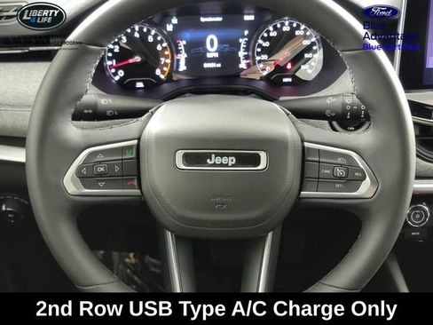 Used 2023 Jeep Compass Latitude w/ Convenience Group AWD/4WD image 26