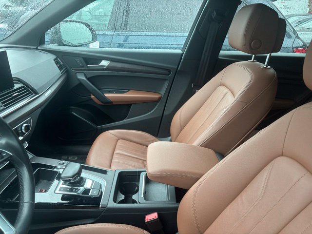 Used 2022 Audi Q5 2.0T Premium AWD/4WD image 4