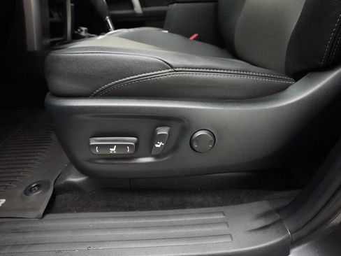 Used 2021 Toyota 4Runner SR5 Premium w/ Moonroof Package AWD/4WD image 30
