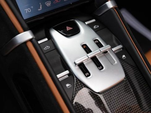 Used 2025 Ferrari Roma Spider image 45