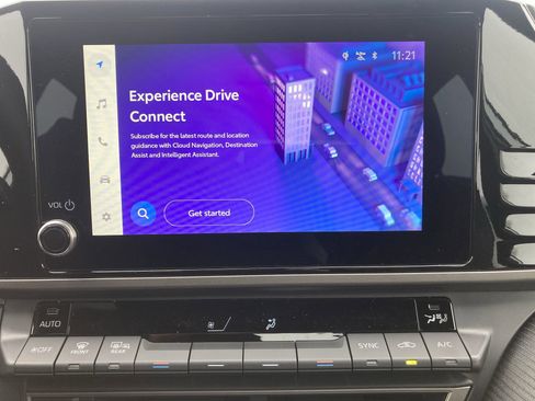 Used 2026 Toyota Camry SE w/ Convenience Package image 20