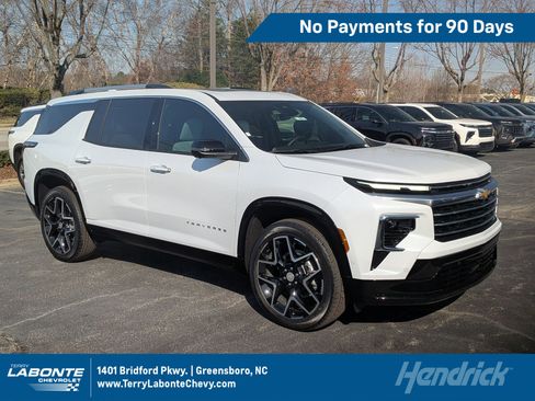 New 2026 Chevrolet Traverse High Country FWD image 1