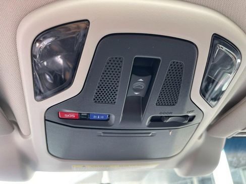 Used 2021 Subaru Outback Premium image 34