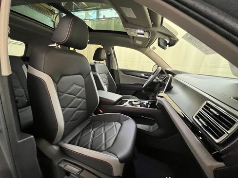New 2026 Volkswagen Atlas Peak Edition AWD/4WD image 12