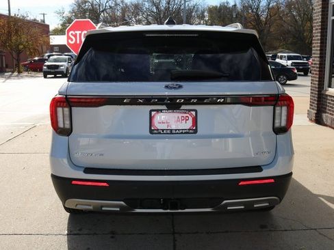 New 2026 Ford Explorer Active w/ Active Comfort Package image 6