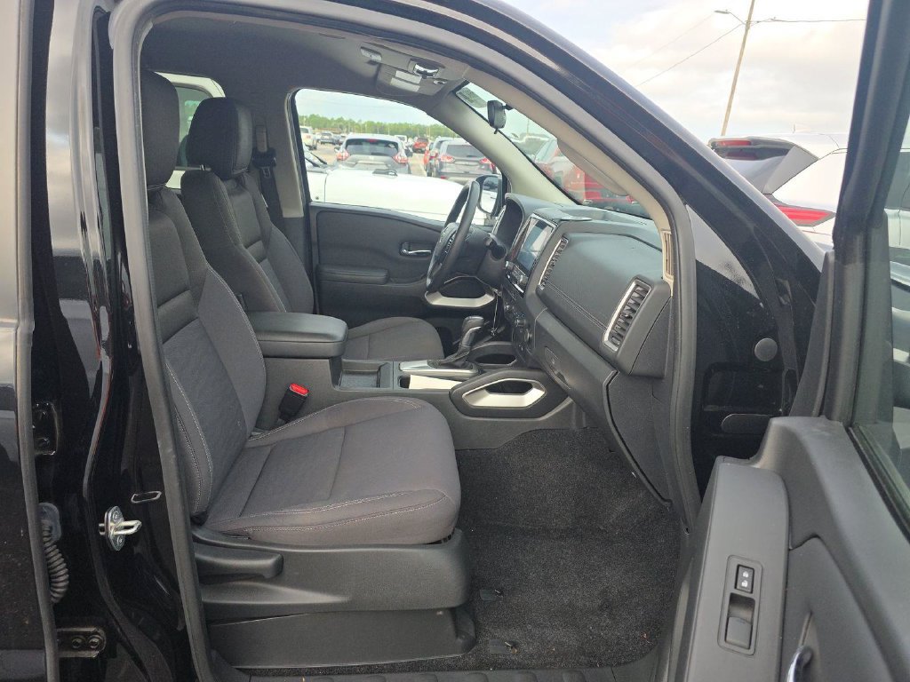 Certified 2022 Nissan Frontier SV RWD image 7