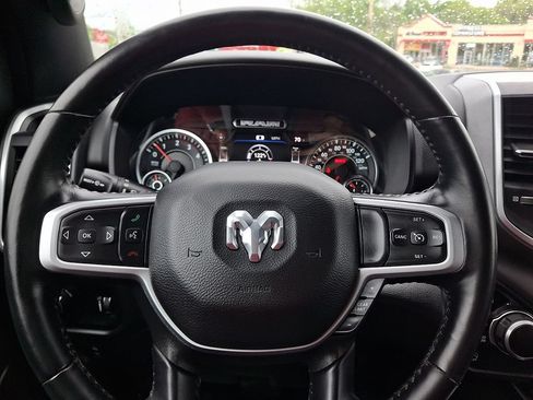 Used 2022 RAM 1500 Big Horn AWD/4WD image 19