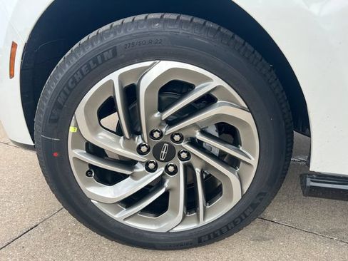 New 2027 Lincoln Navigator Reserve AWD/4WD image 34