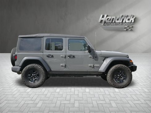 Used 2020 Jeep Wrangler Unlimited Sport AWD/4WD image 9