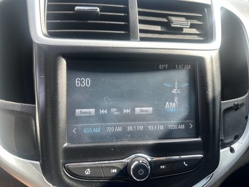 Used 2017 Chevrolet Sonic LT image 21