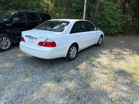 Used 2003 Toyota Avalon XLS FWD image 5