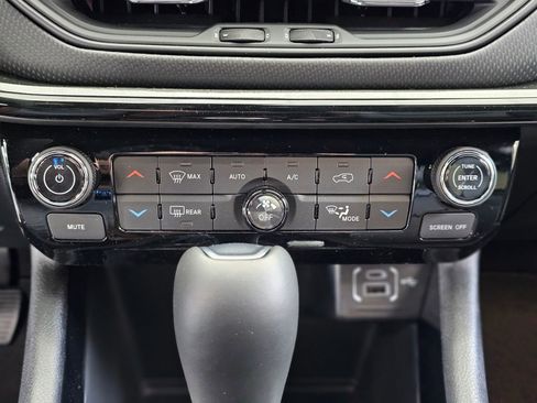 New 2026 Jeep Compass Limited AWD/4WD image 13