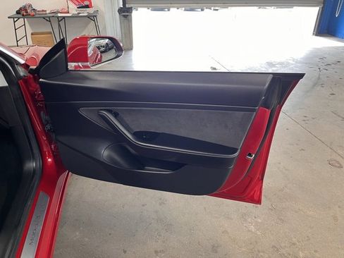 Used 2020 Tesla Model 3 Standard Range Plus image 12