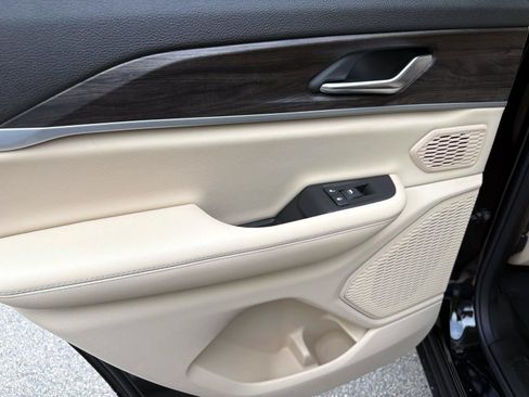 New 2026 Jeep Grand Cherokee Limited AWD/4WD image 7
