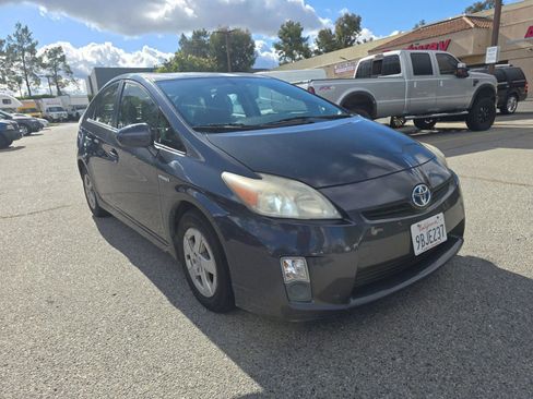 Used 2011 Toyota Prius Two image 3