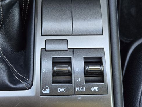 Used 2017 Lexus GX 460 Premium AWD/4WD image 27