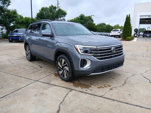 New 2026 Volkswagen Atlas SE FWD image 1