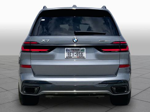 Used 2026 BMW X7 xDrive40i w/ M Sport Package AWD/4WD image 4