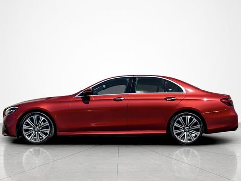 Used 2022 Mercedes-Benz E 350 Sedan image 2