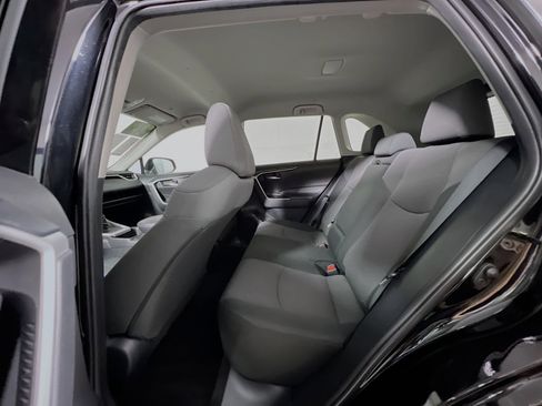 Used 2024 Toyota RAV4 XLE FWD image 29