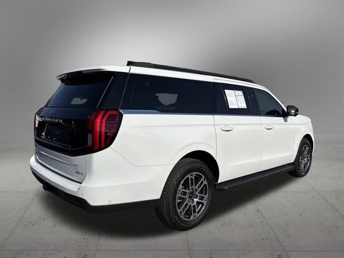 Used 2025 Ford Expedition Max Active image 4