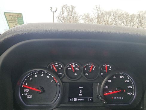 Used 2022 Chevrolet Silverado 1500 Custom image 16