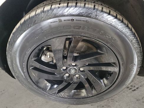 Used 2024 Land Rover Range Rover Evoque S image 9