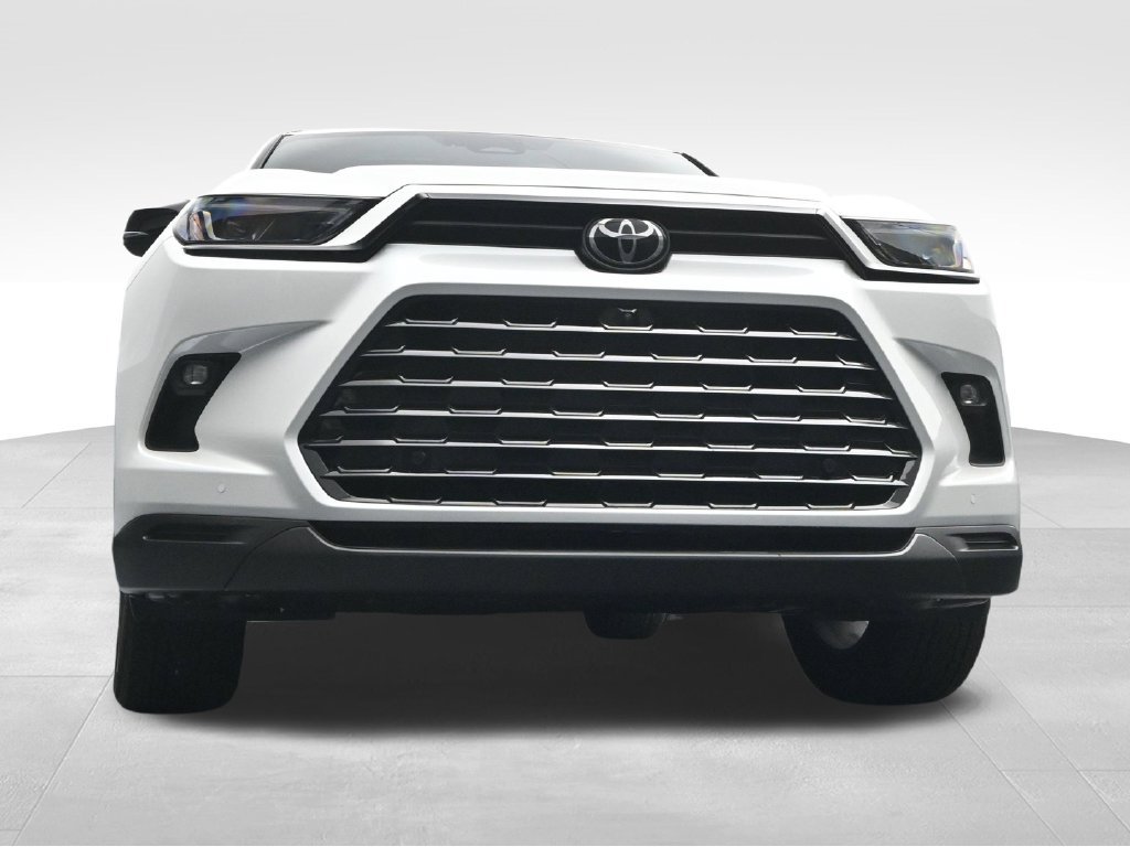 Used 2026 Toyota Grand Highlander AWD Hybrid image 38