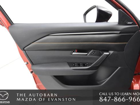 Certified 2025 MAZDA CX-50 AWD 2.5 Turbo w/ Premium Pkg image 29