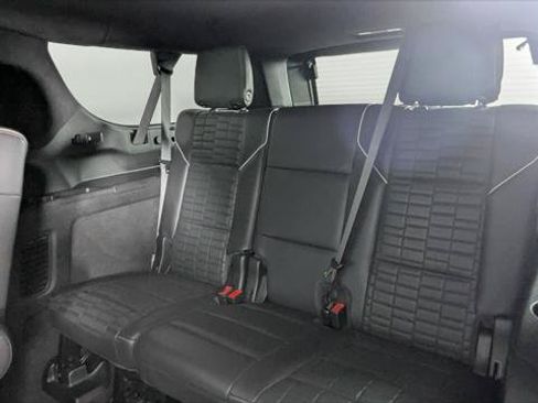 Used 2022 Cadillac Escalade ESV Sport Platinum AWD/4WD image 19