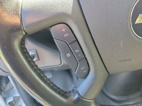 Used 2023 Chevrolet Express 2500 w/ Driver Convenience Package RWD image 17