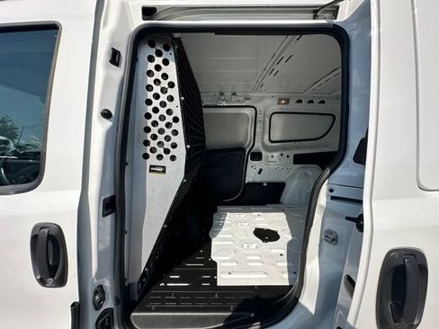 Used 2021 RAM ProMaster City Tradesman SLT FWD image 19