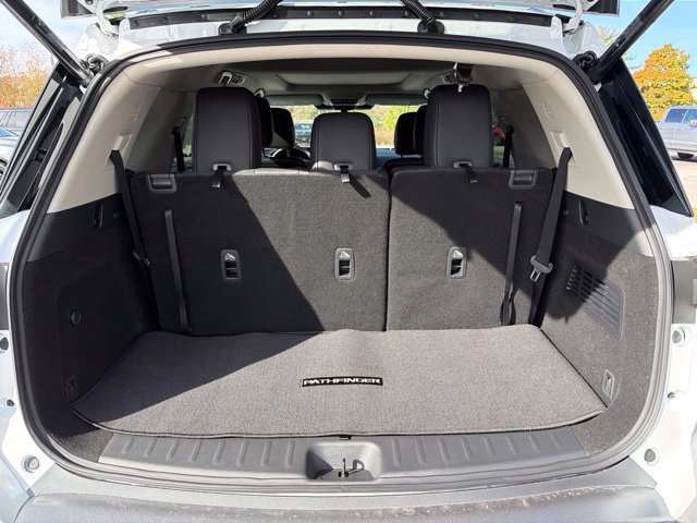 New 2026 Nissan Pathfinder SL AWD/4WD image 13
