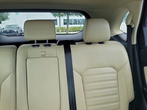 Used 2019 Ford Edge SEL w/ Equipment Group 201A FWD image 23