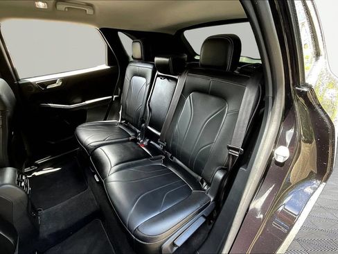 Used 2025 Ford Escape SE w/ PHEV Premium Package FWD image 23