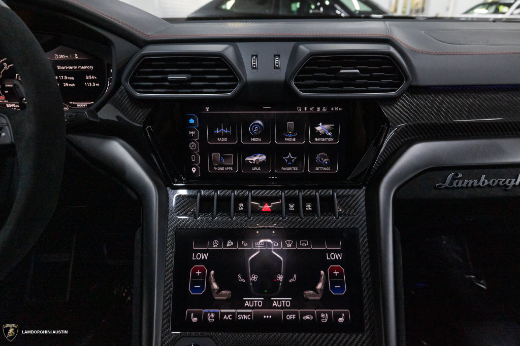 Used 2024 Lamborghini Urus Performante AWD/4WD image 52