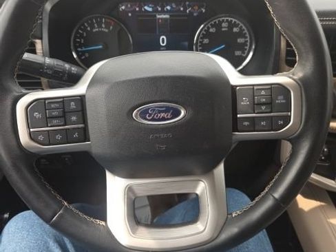 Used 2023 Ford Expedition Max Limited AWD/4WD image 16