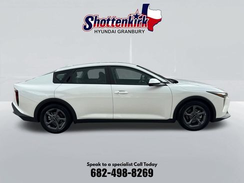 Used 2025 Kia K4 FWD image 5