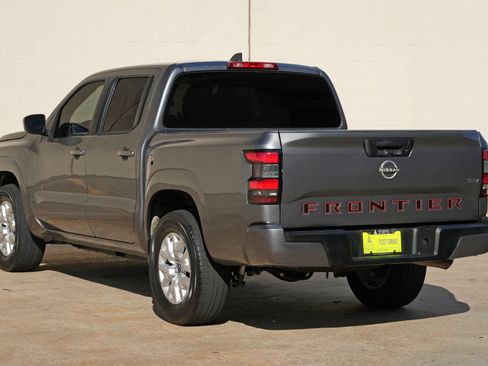 Used 2022 Nissan Frontier SV RWD image 41